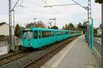 VGF Düwag Pt-Wagen am 07.01.23 mit dem Wagen 727 bei einer Sonderfahrt in Bad Homburg Gonzenheim vom Bahnsteig aus fotografiert