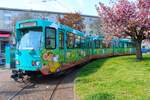 VGF Stra�enbahn Frankfurt am Main D�wag Pt Wagen 727 mit Kindermahlwerken am 15.04.26 in Frankfurt auf der Linie 15