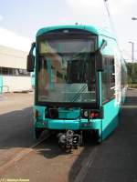 Der S-Triebwagen 231 wurde bei einem Auffahrunfall auf den  Prellbock einer Endstation beschdigt und stand am 03.09.2005 im Auengelnde der Stadtbahn-Zentralwerkstatt.