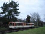 Ein Pt Wagen fhrt auf der Linie 14 nach Neu Isenburg.