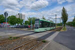 Skoda 46T 314 der Stadtverkehr Frankfurt /Oder GmbH war am 04.06.2026 auf Linie 4 zwischen der Lebuser Vorstadt und Markendorf Ort. Gerade f�hrt er in die Haltestelle S�dring ein.