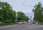 Wagen 215 der Stra�enbahn Frankfurt /Oder war am 04.06.2026 auf Linie 2 von der Europa-Universit�t zum Messegel�nde unterwegs.