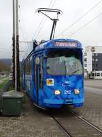 Freiburger VAG Düwag GT8K Wagen 212 mit Pepsi Vollwerbung am 22.03.17 in Haid als Fahrschule