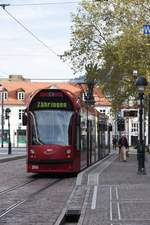 FREIBURG im Breisgau, 20.10.2019, Zug Nr. 285 als Tram4 nach Zähringen in der Haltestelle Europaplatz