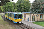 Tatra Triebwagen 316 der Th�ringer Waldbahn wartet hier am 2.10.2026 um 12.03 Uhr an der Endhaltestelle Gleisdreieck auf Fahrg�ste.