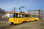 Straßenbahn Gotha: Tatra Straßenbahn Triebwagen Nummer 319 unterwegs als Linie 2.