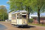 Der historische Lindner-Triebwagen 31 (Typ T2) Baujahr 1939, anläßlich einer Stadtrundfahrt, am Bahnhof Halberstadt, 02.05.2015.