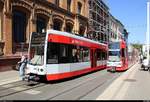 MGT-K (Bombardier Flexity Classic), Wagen 662 und Wagen 6??, der Halleschen Verkehrs-AG (HAVAG) als Linie 9 von Göttinger Bogen nach Hauptbahnhof treffen auf MGT-K-2, Wagen ??? und Wagen 694, als