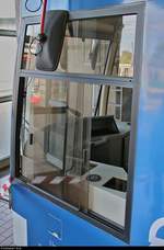 Duewag/Siemens MGT6D, Wagen 628 mit Werbung für die Brillenwelt Zscherben GmbH, der Halleschen Verkehrs-AG (HAVAG) erhält offenbar eine Modernisierung seiner Führerstände.