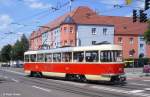 Wagen 901 (Baujahr 1971) Typ Tatra T4D vom Straenbahnmuseum Halle ( Saale ) auf Stadtrundfahrt, Straenbahn Halle, fotografiert beim Abbiegen in die Geschwister-Scholl-Strasse am 16.07.2011 