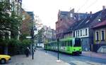 Straßenbahn Hannover__Zug der Linie 19 mit 2 Tw der 6000er-Serie in der Davenstedter Str. in Hannover-Linden.__02-05-1989