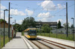 Mit der Straßenbahn nach Karlsruhe-Wolfartsweier -    Die Endhaltestelle 'Wolfartsweier-Nord' im Bereich der dortigen Wendeschleife.