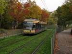 23.10.2010: TW 240 als Tram 2 nach Wolfartsweier.