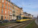 Niederflur-Straenbahnwagen 302 ist am 13.02.2006 als Linie 2 auf der Durlacher Allee unterwegs.