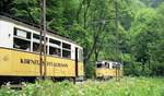 Kirnitzschtalbahn__Begegnung von Tw 5 und 6 an der einzigen Ausweiche auf freier Strecke.__11-05-1990