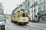 Der historische Museumszug  Finchen  (1285, 1257 und 1286) auf der Neusser Straße am 01.12.2017.