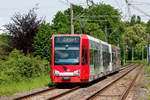 Die Linie 7 mit der Wagennummer 4116 auf dem Weh nach Zündorf.