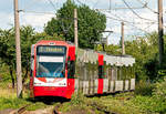 Die Linie 7 der KVB mit der Wagennummer 4553 auf dem Weg nach Frechen.