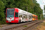 Die Linie 9 der KVB mit der Wagennummer 4076 auf dem Weg nach Sülz.