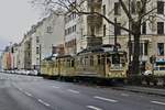 Traditionell am ersten Adventssontag fährt der Finchen-Zug der KVB mit dem Nikolaus durch Köln, hier am 01.12.2019 auf der Richard-Wagner-Straße
