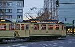 Am 03.12.2023 biegt Finchen vom Neumarkt in die Hahnenstraße ein, bei genauem Hinsehen kann man auch den Nikolaus entdecken...