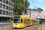 Deutschland, Köln, KVB   Strassenbahnwagen 4098+4072 auf Linie 1, Heumarkt in Köln   5/8/2019