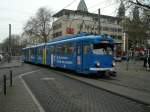 Ein DUEWAG-Einrichtungs-GT8 der KVB bei der Einfahrt in die Haltestelle  Neumarkt  in Kln am 06.12.2004.