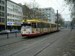 Ein DUEWAG-Einrichtungs-GT8 der KVB auf dem Neumarkt in Kln als Zug der Linie 6 zum Ubierring am 06.12.2004.