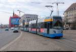 NGTW6 (Leoliner), Wagen 1342 und 13??, der Leipziger Verkehrsbetriebe (LVB) als Linie 7 von Leipzig-Böhlitz-Ehrenberg, Burghausener Straße, nach Leipzig, Sommerfeld, erreichen die