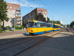 Am 07.07.2021 war T4D-M 2122 mit NB4 942 auf der Leipziger Linie 8 von Paunsdorf Nord nach Grünau Süd unterwegs.