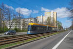 Am 16.04.2022 war NGT10 1043ngt10 der Leipziger Verkehrsbetriebe als Linie 16 auf dem Weg nach Lößnig.