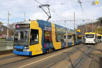 Wagen 1125 der LVB auf dem Vorplatz des Hauptbahnhofs Leipzig, 09.04.2026