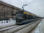 Am Waldplatz gab es mal wieder Stau. Am 27.12.10 standen ClassikXXL 1203 auf der Linie 3 nach Taucha und NGT8 1134 auf der Linie 3E Richtung Sommerfeld.