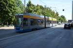 Tram 1132 auf der Linie 4 am 03.07.2014.