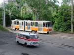 Am 20.05.2006 war der Leipziger KT4D 1308 auf einer Fotofahrt und wurde in der Sigismundschleife mit einem Barkas B1000 des Roten Kreuzes abgelichtet.