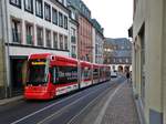 MVG Stadler Variobahn 222 (Möbel Martin Vollwerbung) am 02.12.17 in Mainz