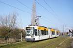 Straßenbahn Mainz / Mainzelbahn: Adtranz GT6M-ZR der MVG Mainz - Wagen 203, aufgenommen im Februar 2018 in Mainz-Bretzenheim.