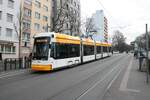 Mainzer Mobilität Stadler Variobahn 223 am 11.01.22 in Mainz Innenstadt.