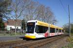 Straenbahn Mainz: Stadler Rail Variobahn der MVG Mainz - Wagen 223, aufgenommen im April 2015 in Mainz-Gonsenheim.