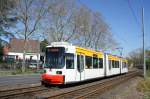 Straßenbahn Mainz: Adtranz GT6M-ZR der MVG Mainz - Wagen 208, aufgenommen im April 2015 in Mainz-Gonsenheim.