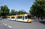 Straßenbahn Mainz: Adtranz GT6M-ZR der MVG Mainz - Wagen 204, aufgenommen im Juni 2015 an der Haltestelle  Goethestraße  in Mainz.