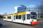 Straßenbahn Mainz: Adtranz GT6M-ZR der MVG Mainz - Wagen 216, aufgenommen im Februar 2016 in der Nähe der Haltestelle  Bismarckplatz  in Mainz.