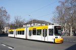 Straßenbahn Mainz: Adtranz GT6M-ZR der MVG Mainz - Wagen 213, aufgenommen im März 2016 an der Haltestelle  Goethestraße  in Mainz.