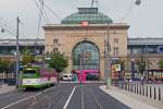 GT8N 508 als Linie 1 Rheinau am Mannheimer Hauptbahnhof