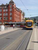 Eine RNV Variobahn in Heidelberg Hbf am 09.05.11
