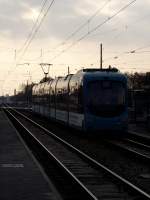 RNV Variobahn (RNV8) fhrt am 11.11.11 in den Feierabend 
