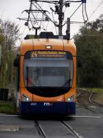 RNV Variobahn Tw 4147 (RNV6) in Rohrbach Sd am 18.11.11 auf der Linie 24 