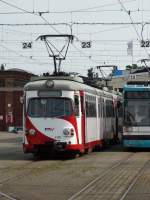 RNV Düwag GT8 4100 (ex OEG) am 11.07.15 im Depot Käfertal vom Bahnsteig aus fotografiert