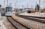 rnv-Tramwagen 5647 als Linie 4 (Käfertal Bahnhof - Oggersheim Endstelle), am 24.3.2016 bei einer Wende im Bahnhof Käfertal.