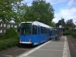 Mhlheim an der Ruhr: Straenbahnlinie 102 nach Mhlheim Uhlenhorst an der Haltestelle Oberdmpten.(18.7.2012) 